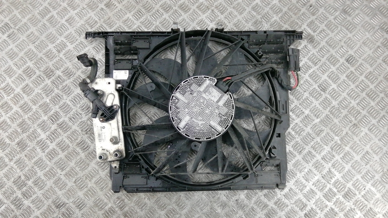 Вентилятор радиатора основного - BMW 7 F01/F02 (2008-2015)