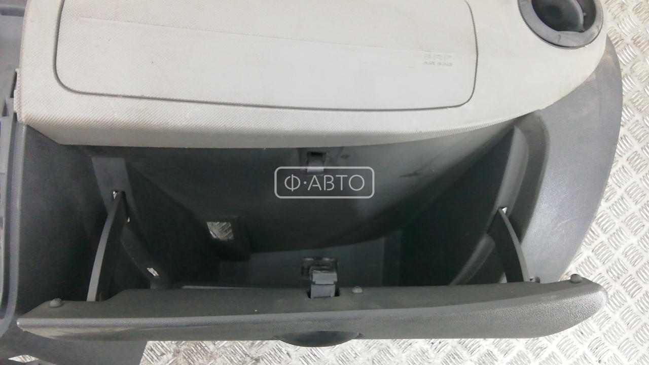 Торпедо (панель передняя) Dacia Sandero 1 купить в Беларуси