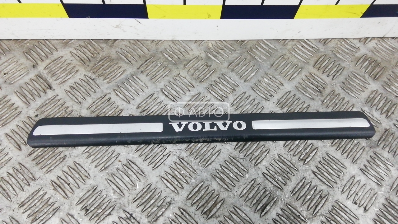 Накладка декоративная на порог правая Volvo V60 1 купить в России