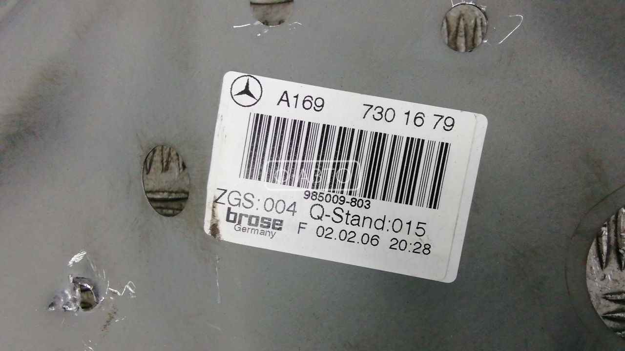 Стеклоподъемник механический двери задней правой Mercedes B-Class (W245) купить в Беларуси