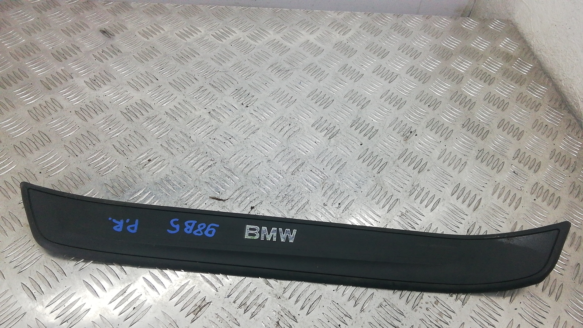 Накладка декоративная на порог правая BMW X1 (E84) купить в Беларуси