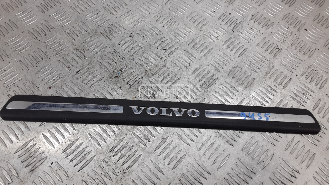 Накладка декоративная на порог правая Volvo V70 2 купить в Беларуси