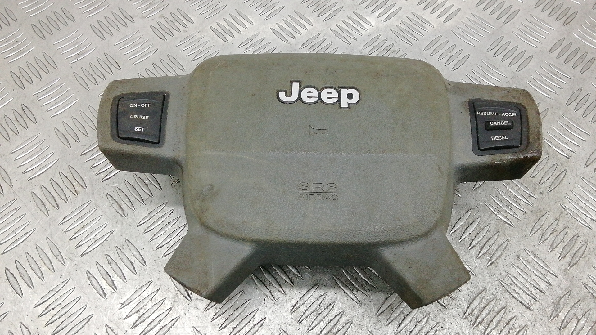 Подушка безопасности (Airbag) водителя - Jeep Grand Cherokee WK (2004-2010)