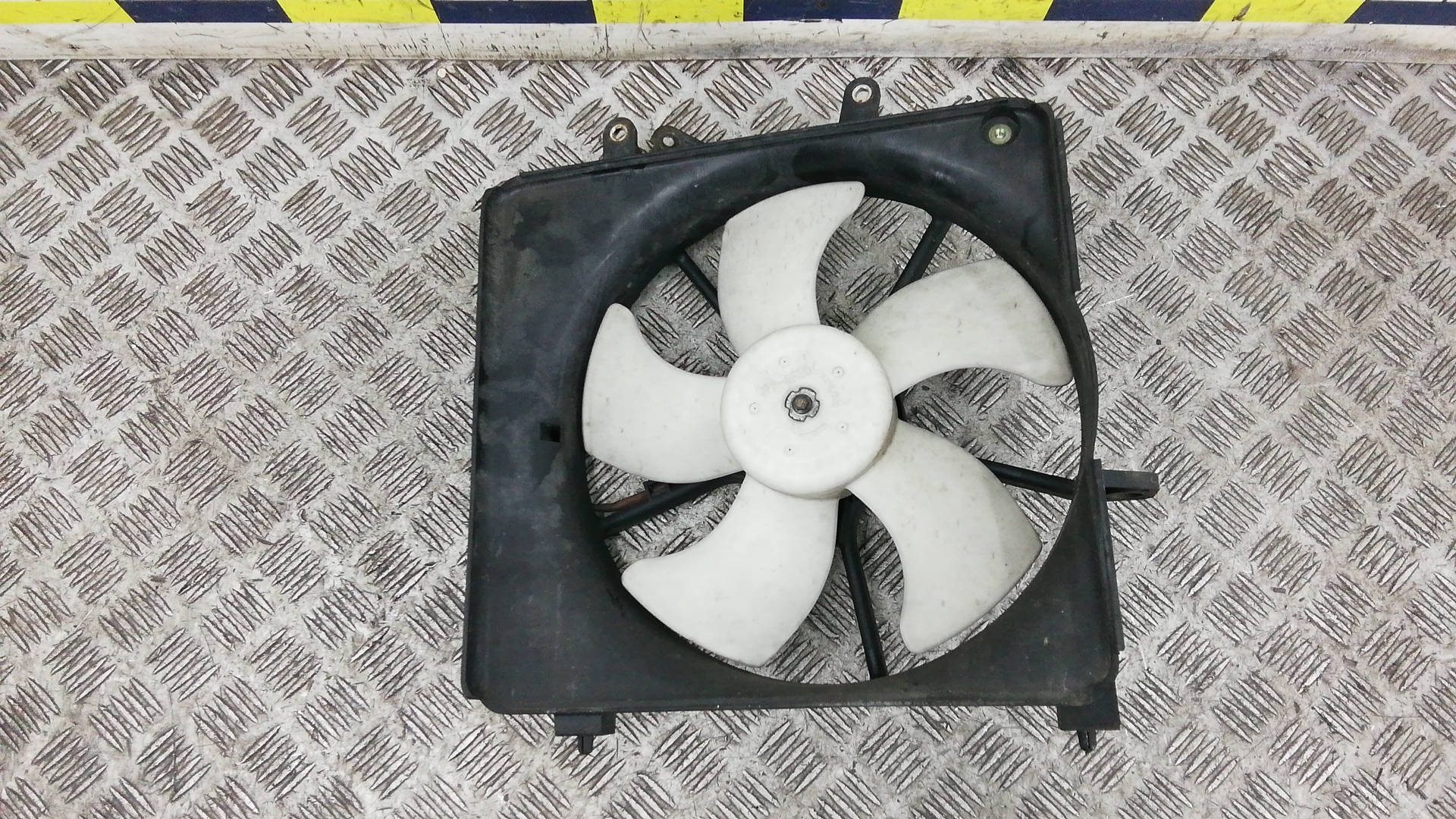 Вентилятор радиатора HONDA JAZZ