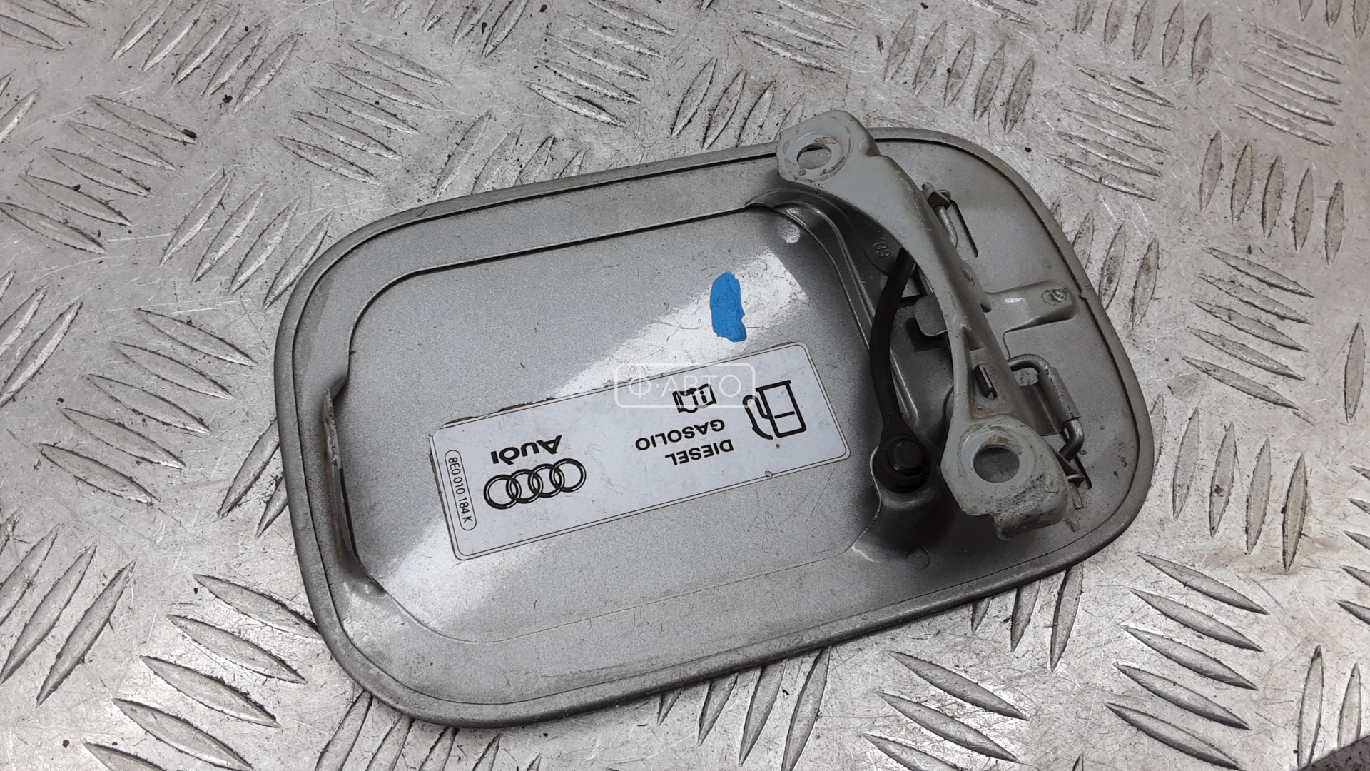 Лючок бензобака Audi A4 B8 купить в России