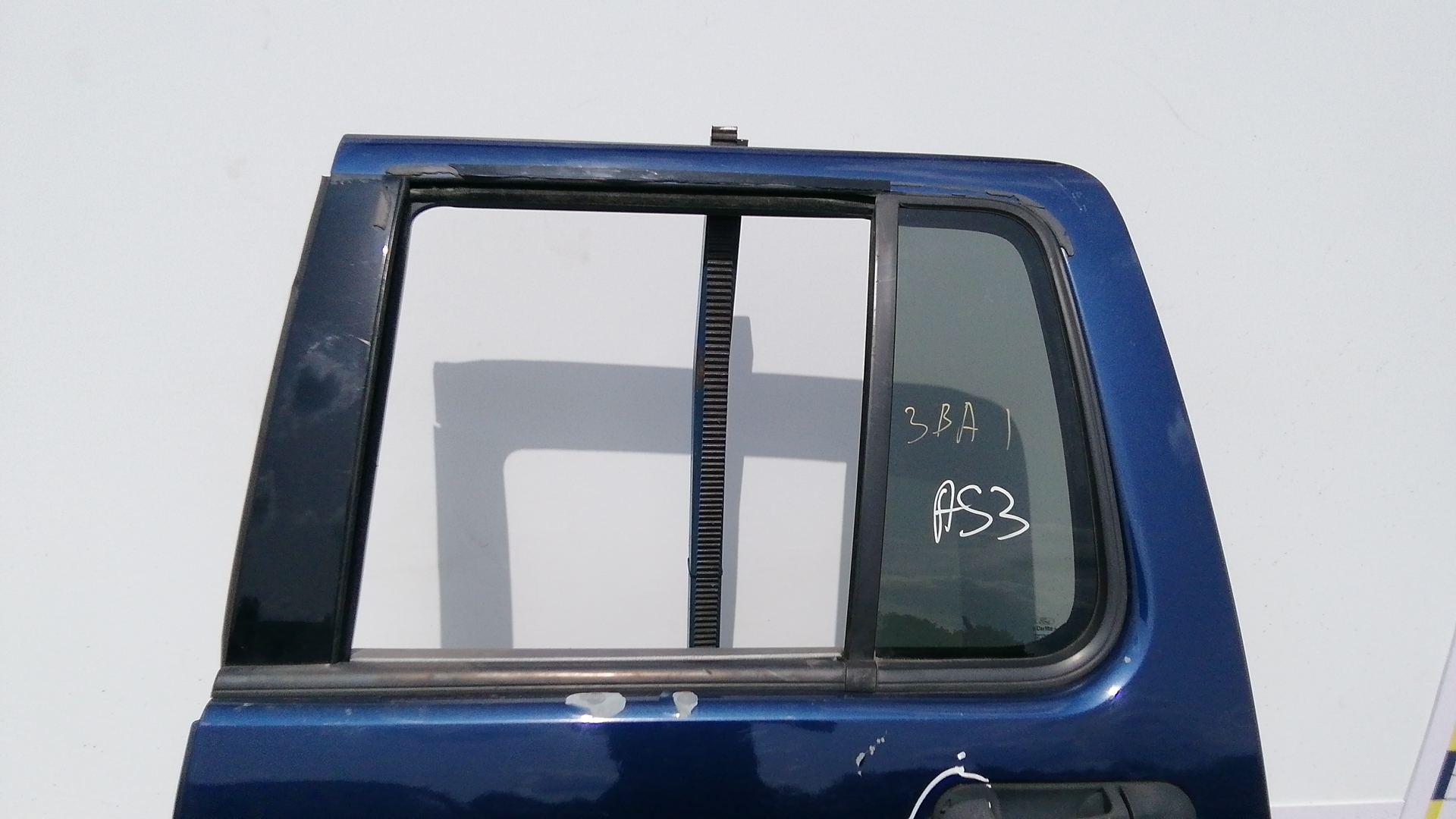 Дверь задняя левая Ford Explorer 1 купить в России