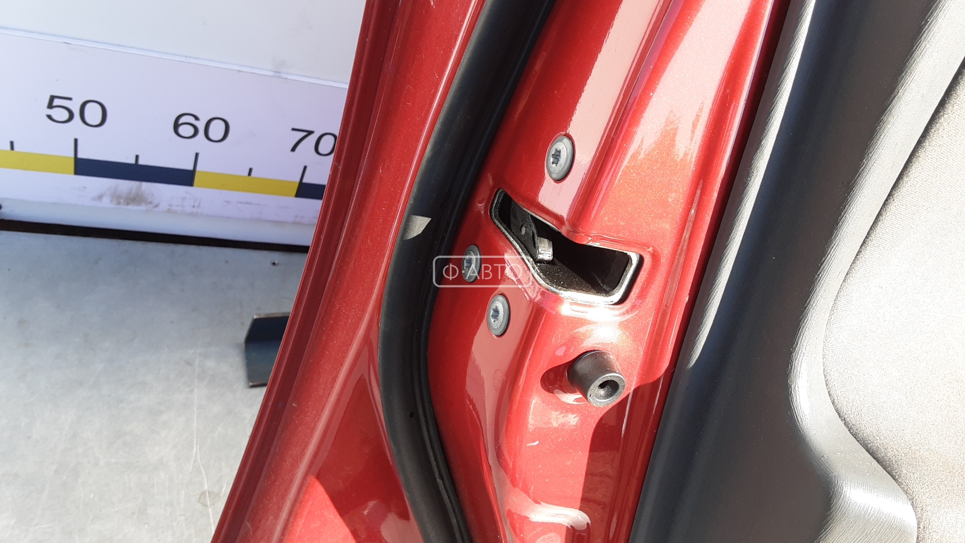 Дверь передняя левая Toyota Prius 2 купить в России