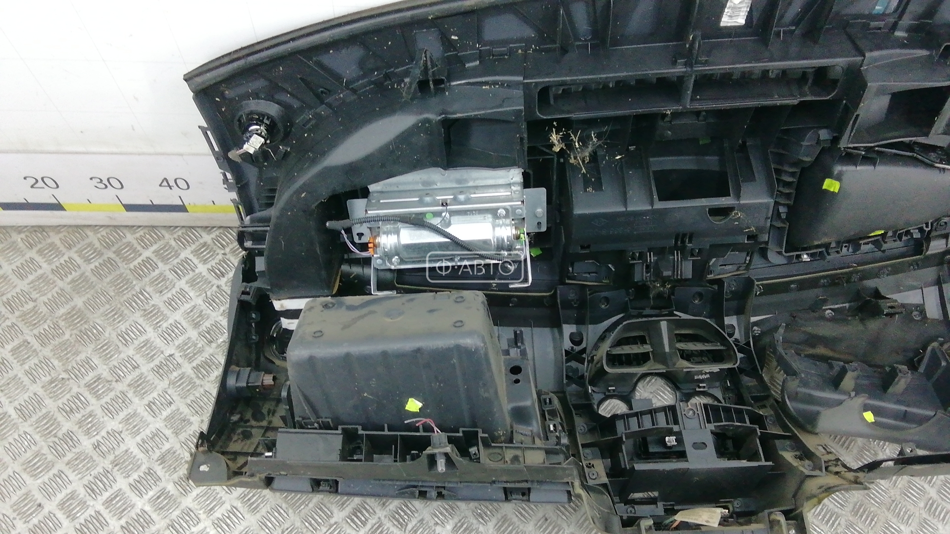 Торпедо (панель передняя) Renault Modus купить в России