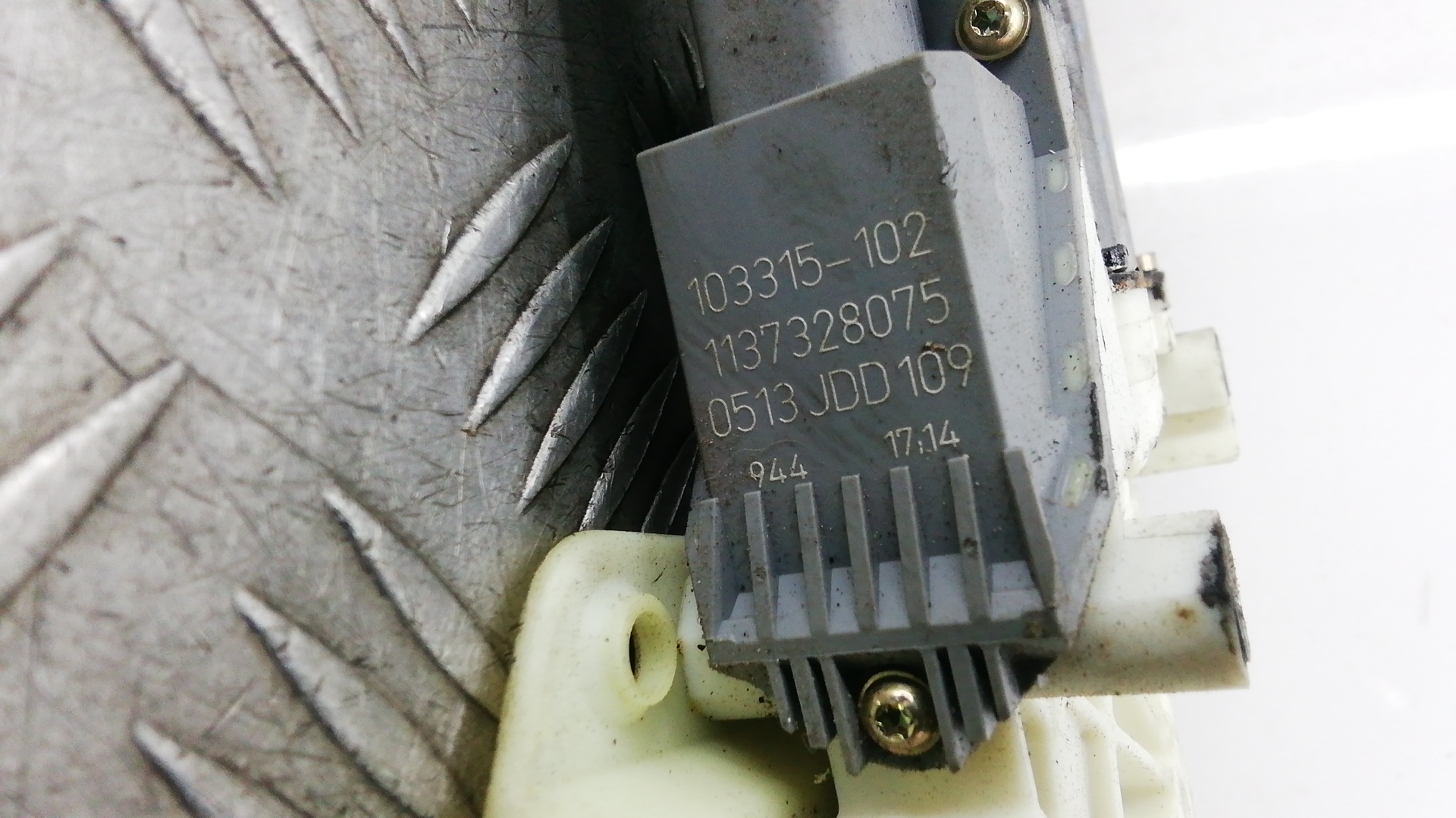 Стеклоподъемник механический двери задней правой Peugeot 607 купить в России