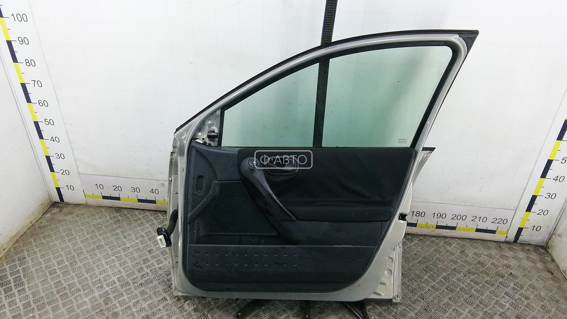 Дверь передняя правая Renault Megane 3 купить в Беларуси
