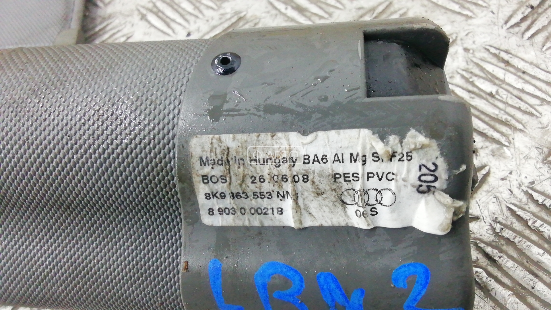 Шторка (полка) багажника Audi A4 B8 купить в Беларуси