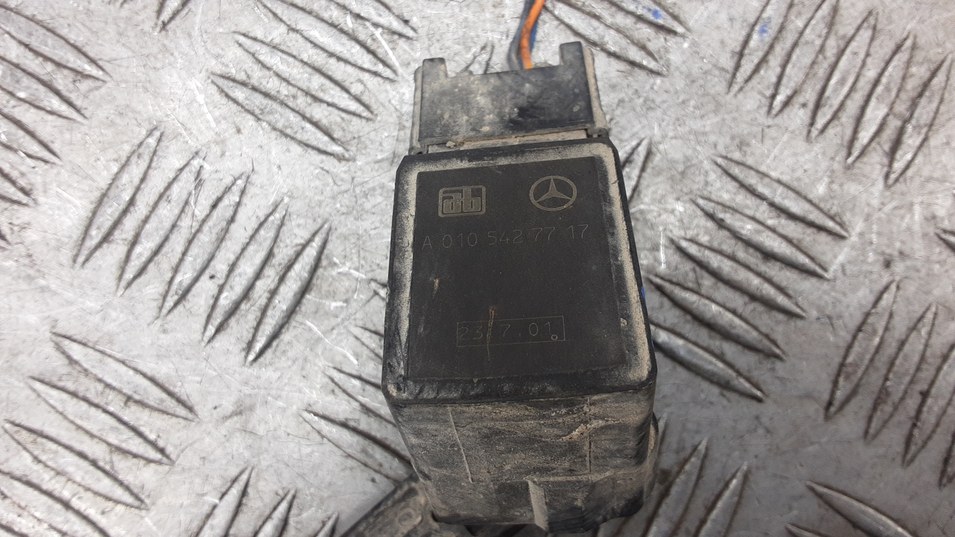 Датчик дорожного просвета Mercedes ML-Class (W164) купить в Беларуси