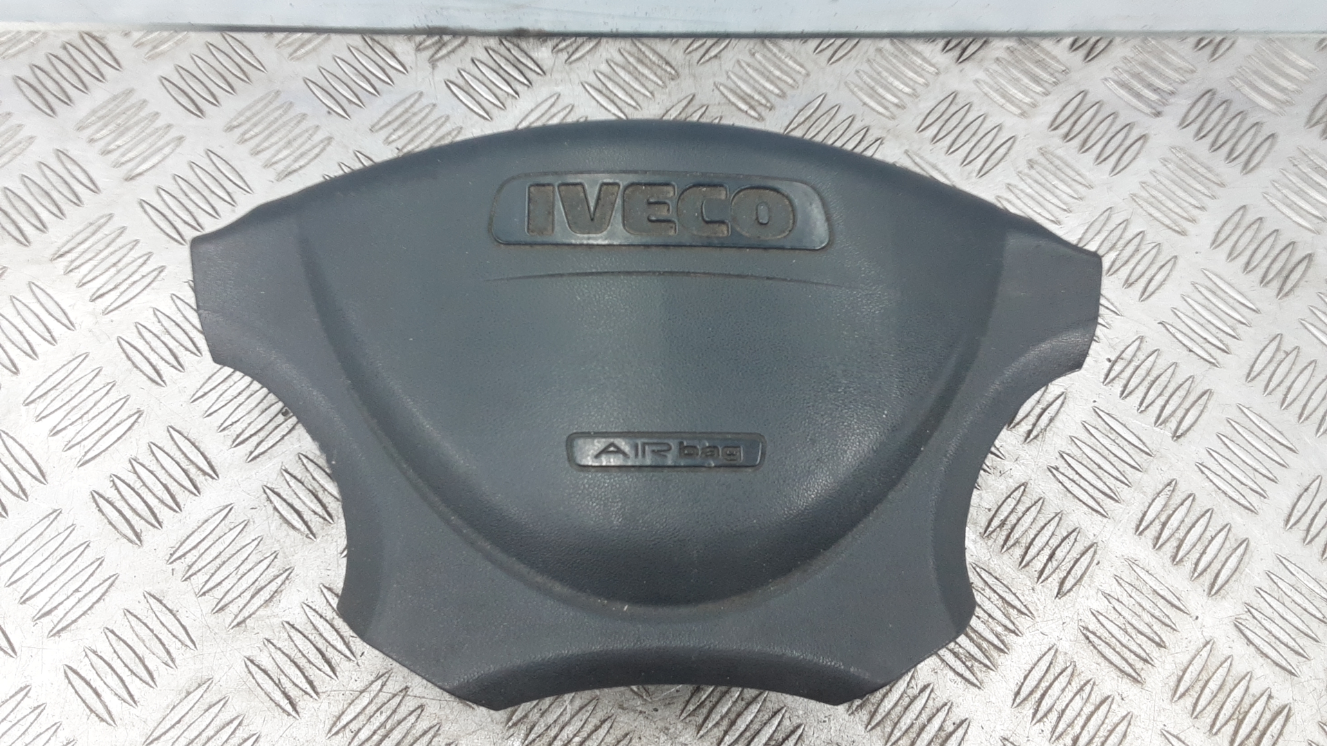 Подушка безопасности (Airbag) водителя - Iveco Daily 4 (2006-2011)