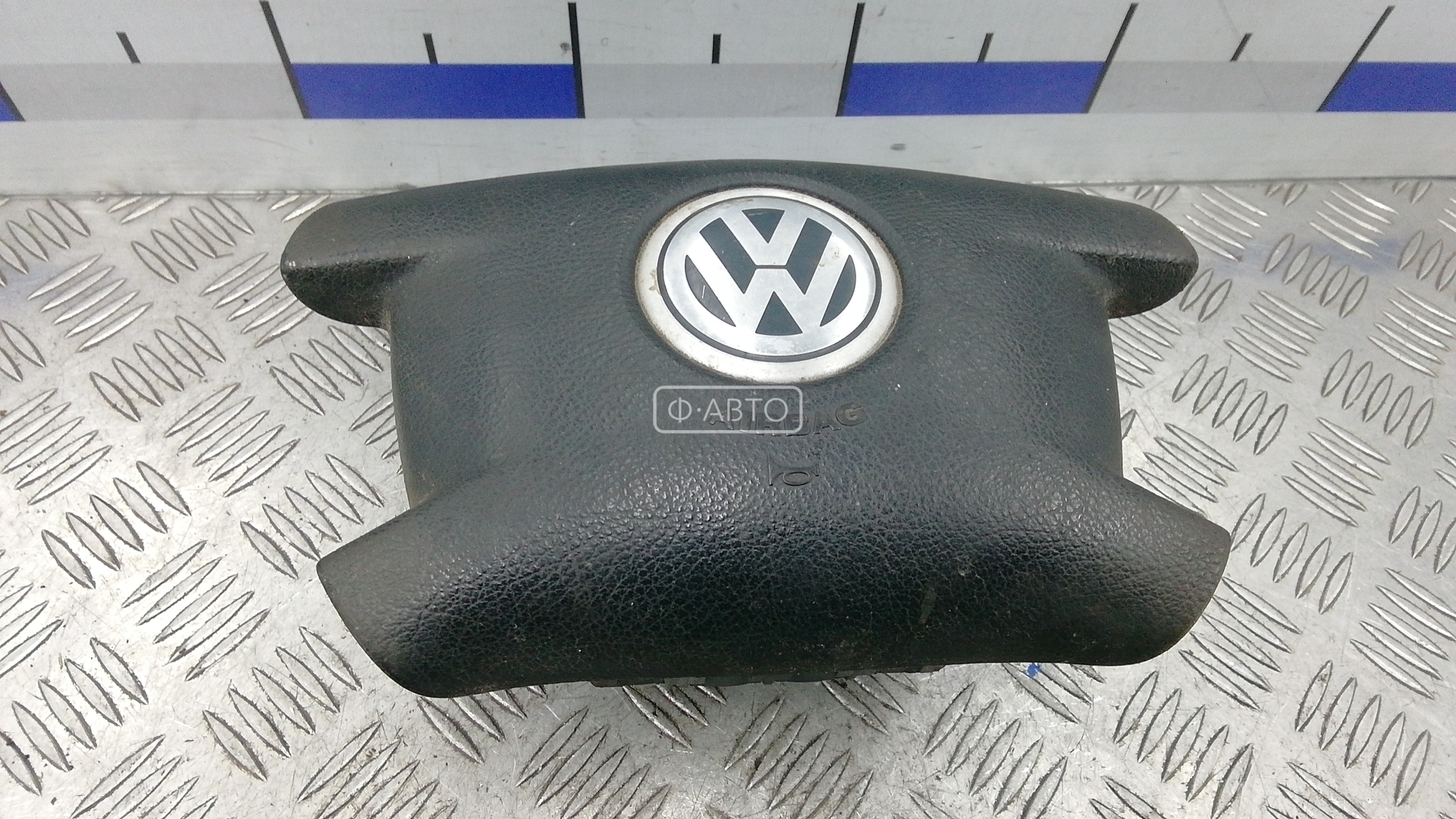 Подушка безопасности в рулевое колесо Volkswagen Transporter (T4) купить в России