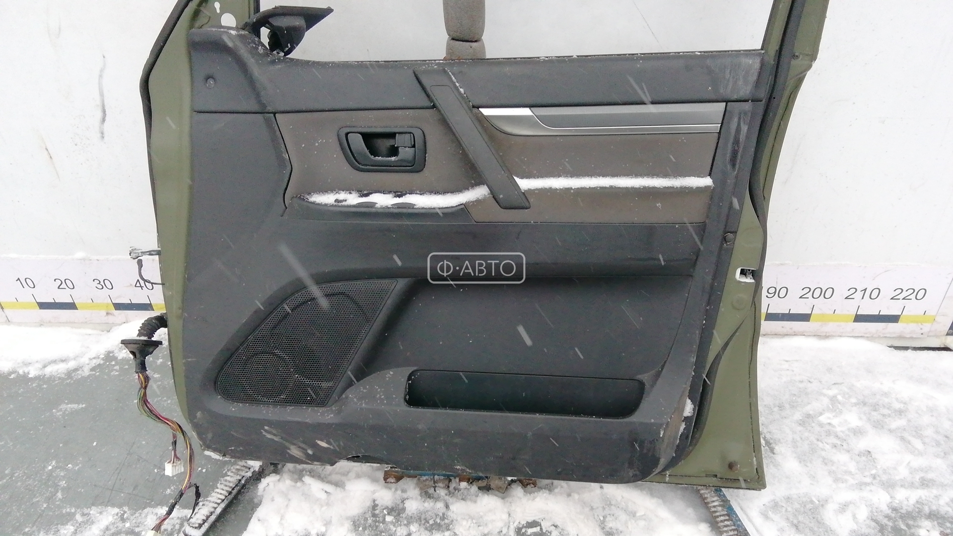 Дверь передняя правая Mitsubishi Pajero купить в Беларуси