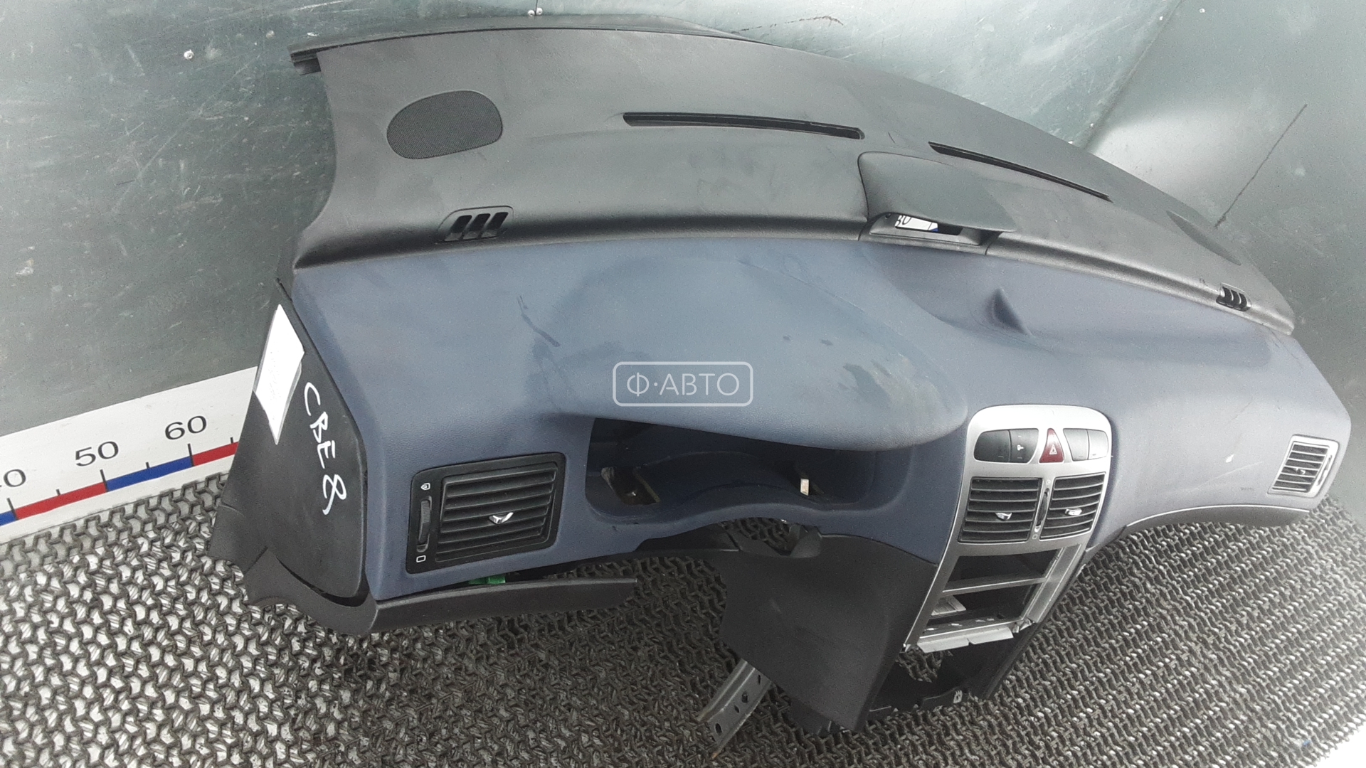 Торпедо (панель передняя) Peugeot 307 купить в России
