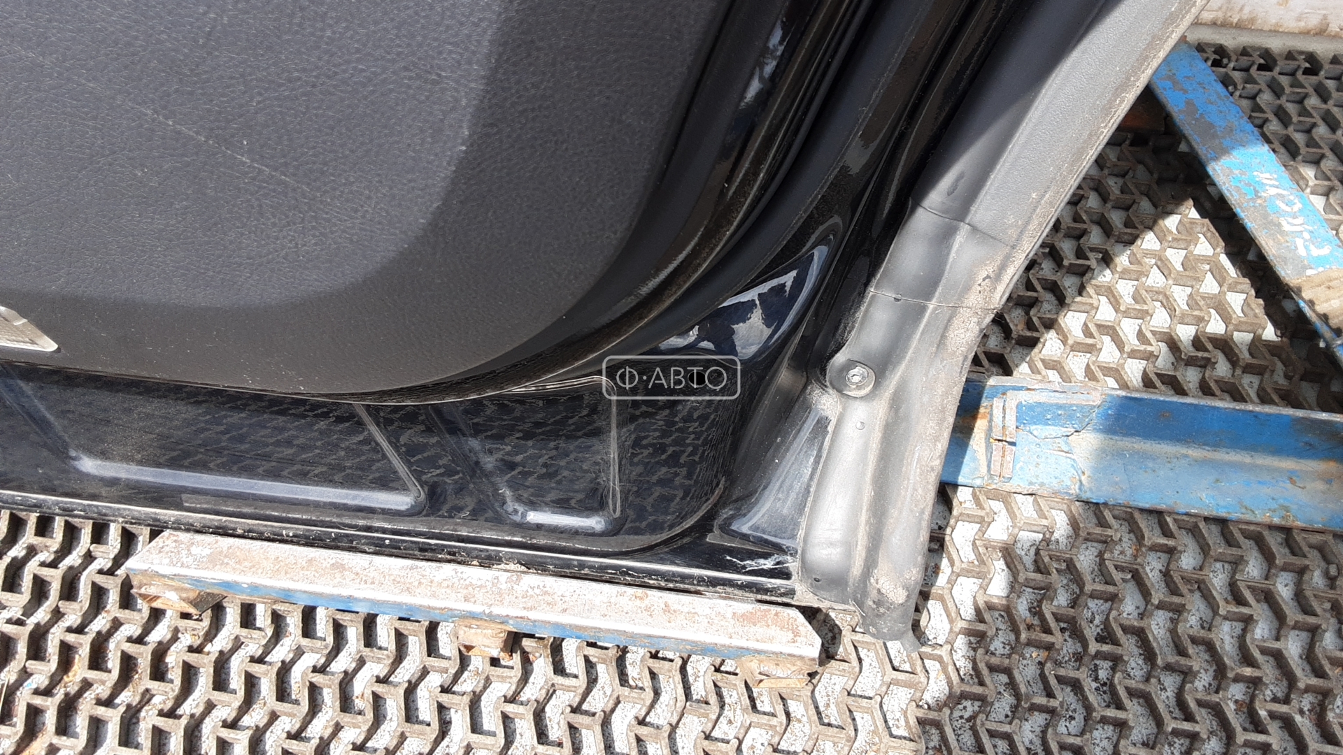 Дверь задняя правая Land Rover Range Rover Sport 1 купить в Беларуси