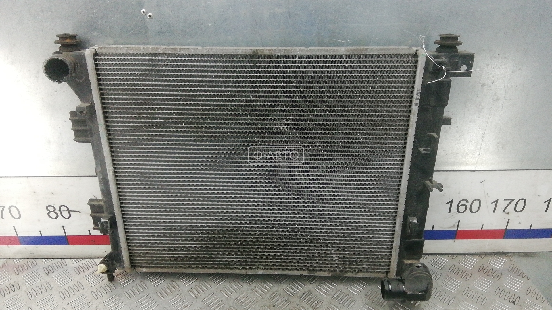 Радиатор системы охлаждения KIA CEE'D