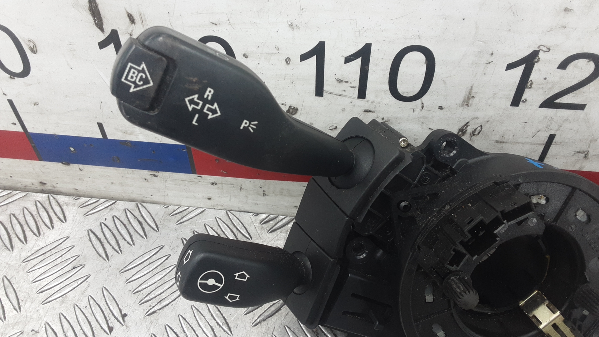 Переключатель поворотов и дворников (стрекоза) BMW X5 (E53) купить в России