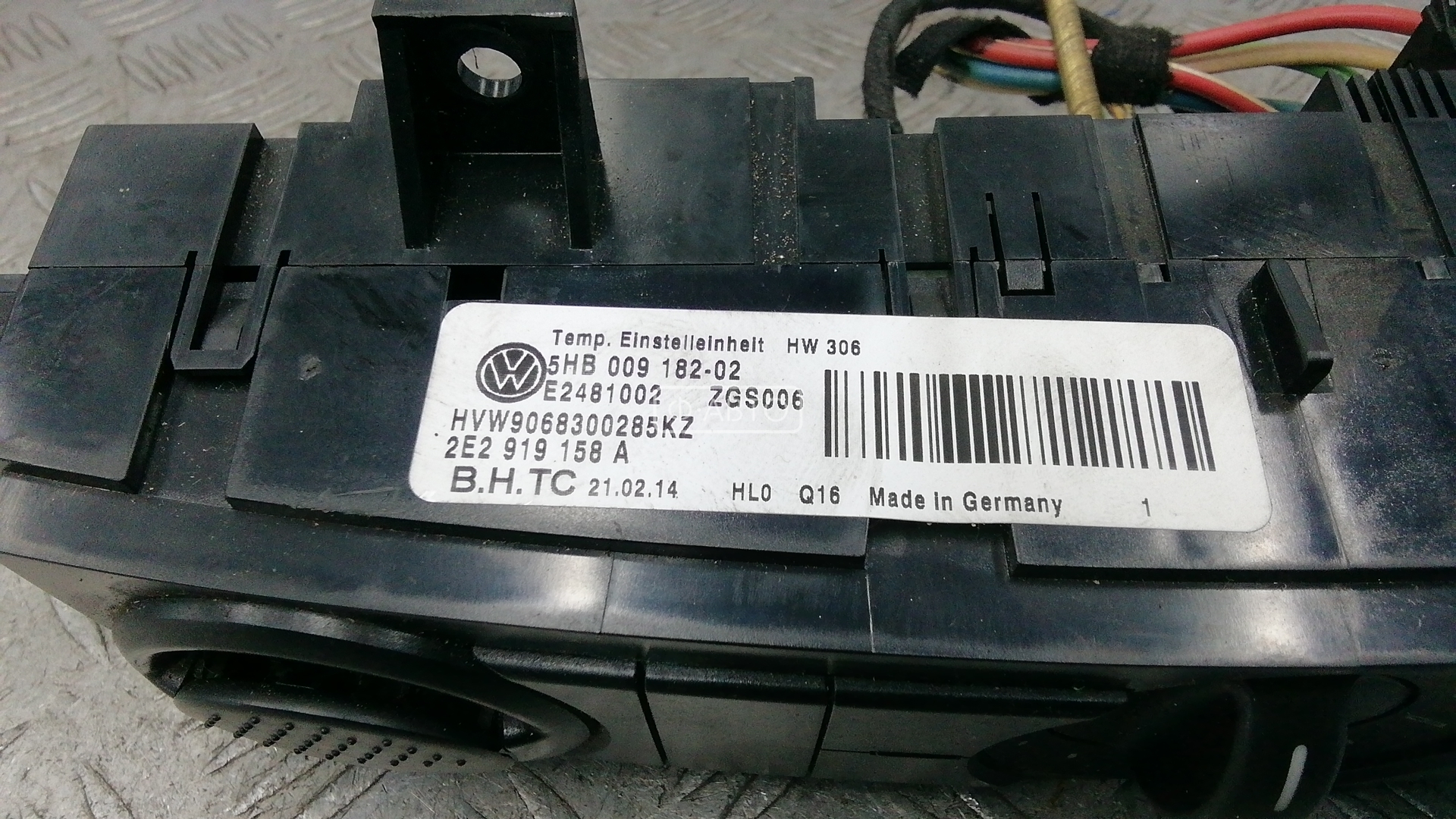 Переключатель отопителя (печки) Volkswagen Crafter 1 купить в России