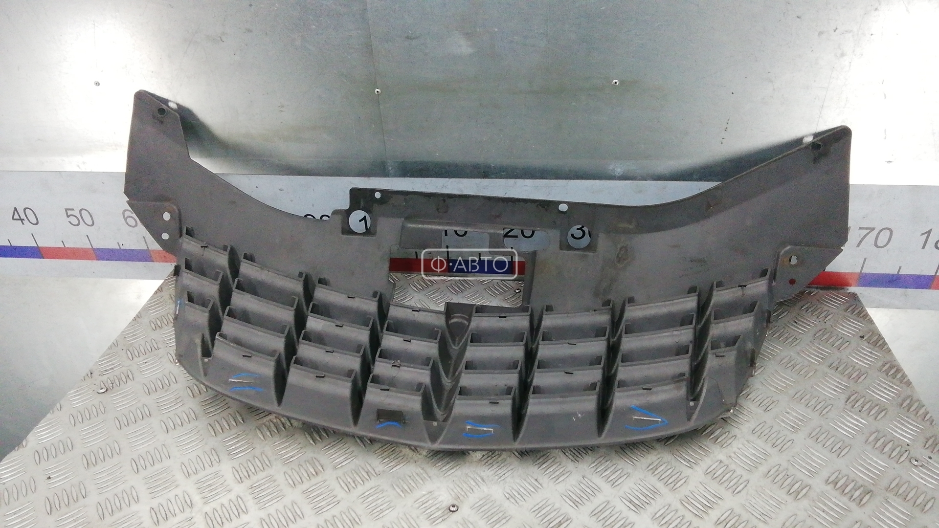 Решетка радиатора Chrysler Sebring 1 (FJ/JX) купить в Беларуси