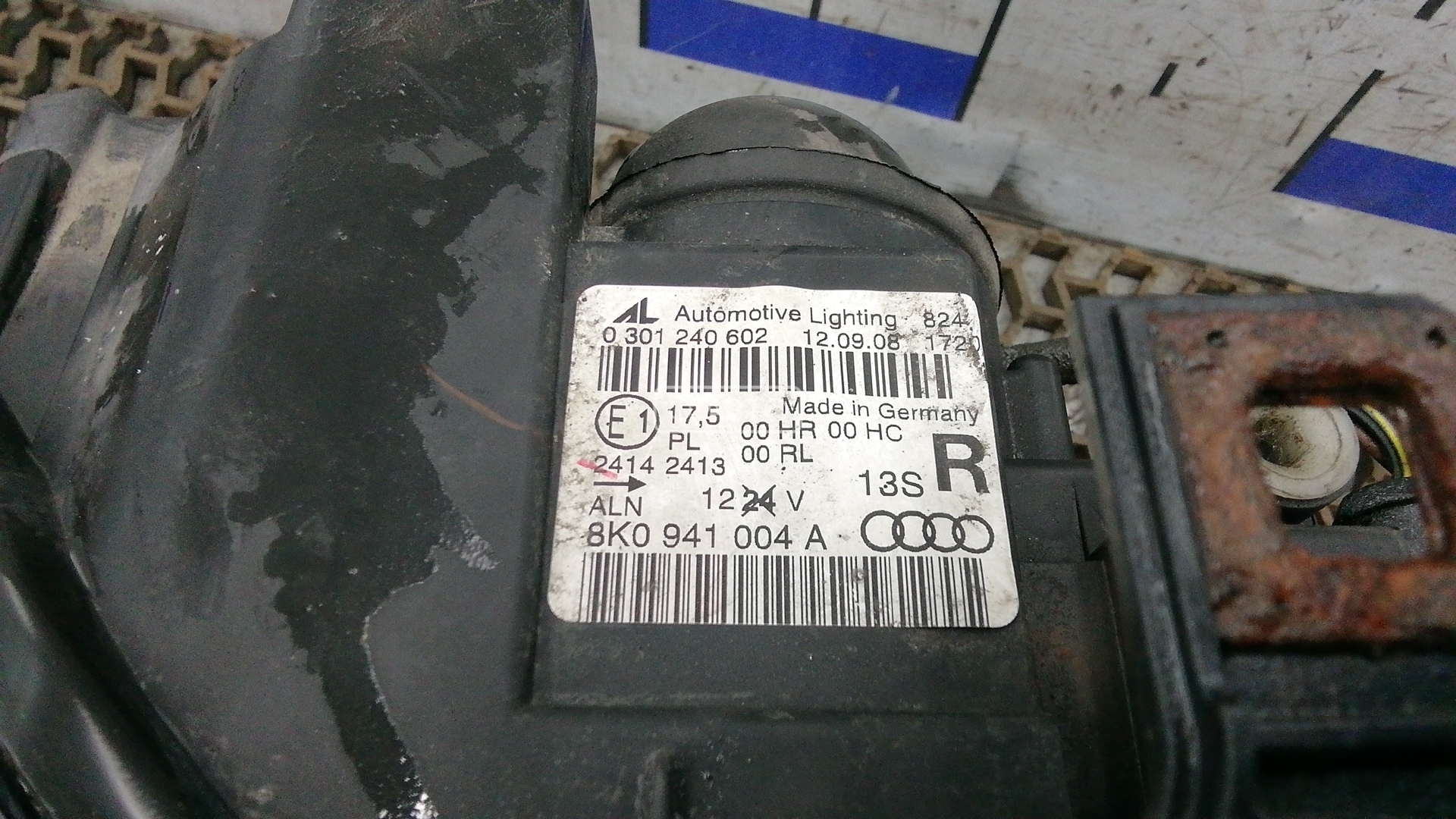 Фара передняя правая Audi A4 B8 купить в Беларуси