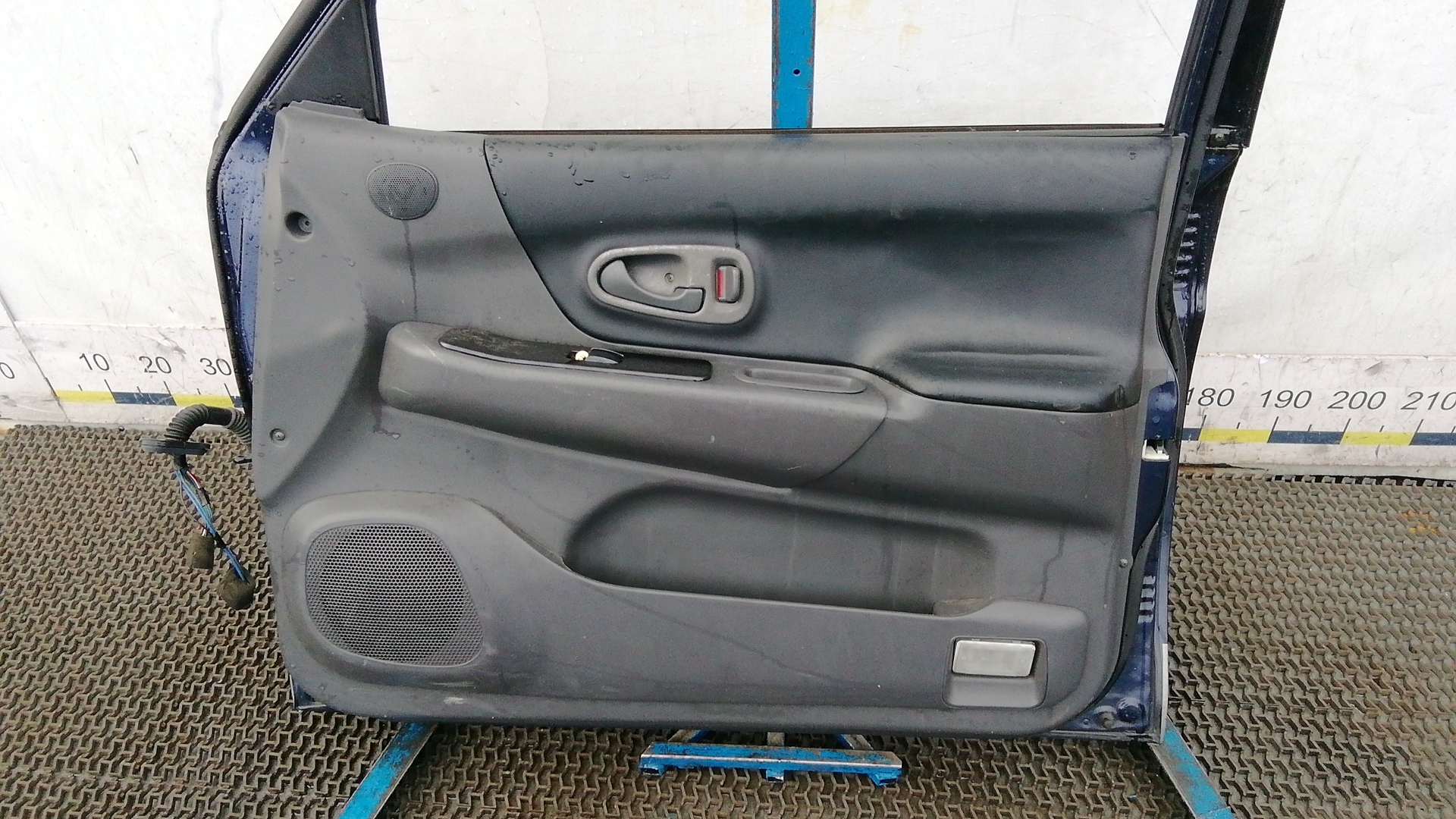 Дверь передняя правая Mitsubishi Pajero Sport 1 купить в Беларуси