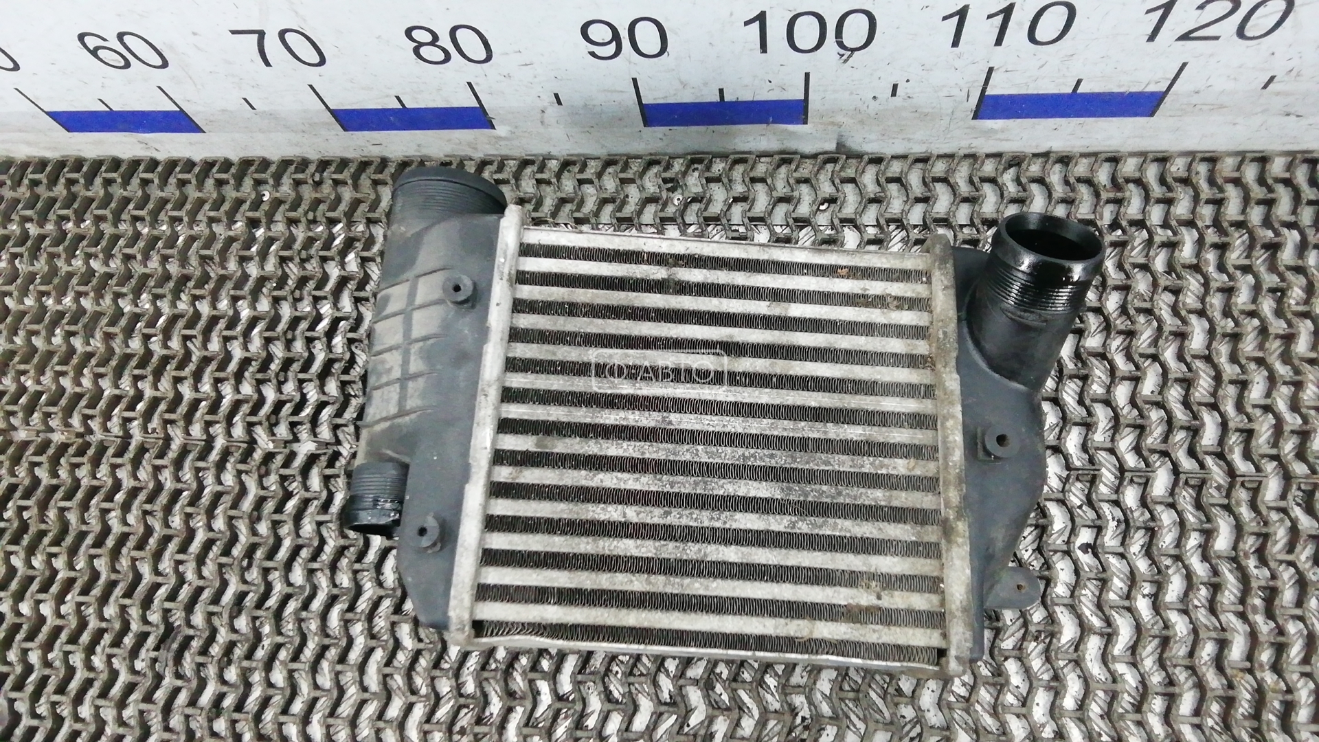 Радиатор интеркулера AUDI A6