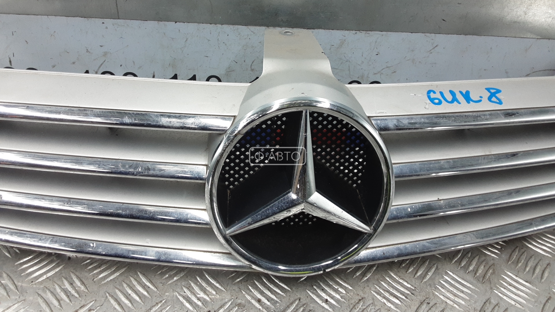Решетка радиатора Mercedes CLS-Class (W219) купить в России