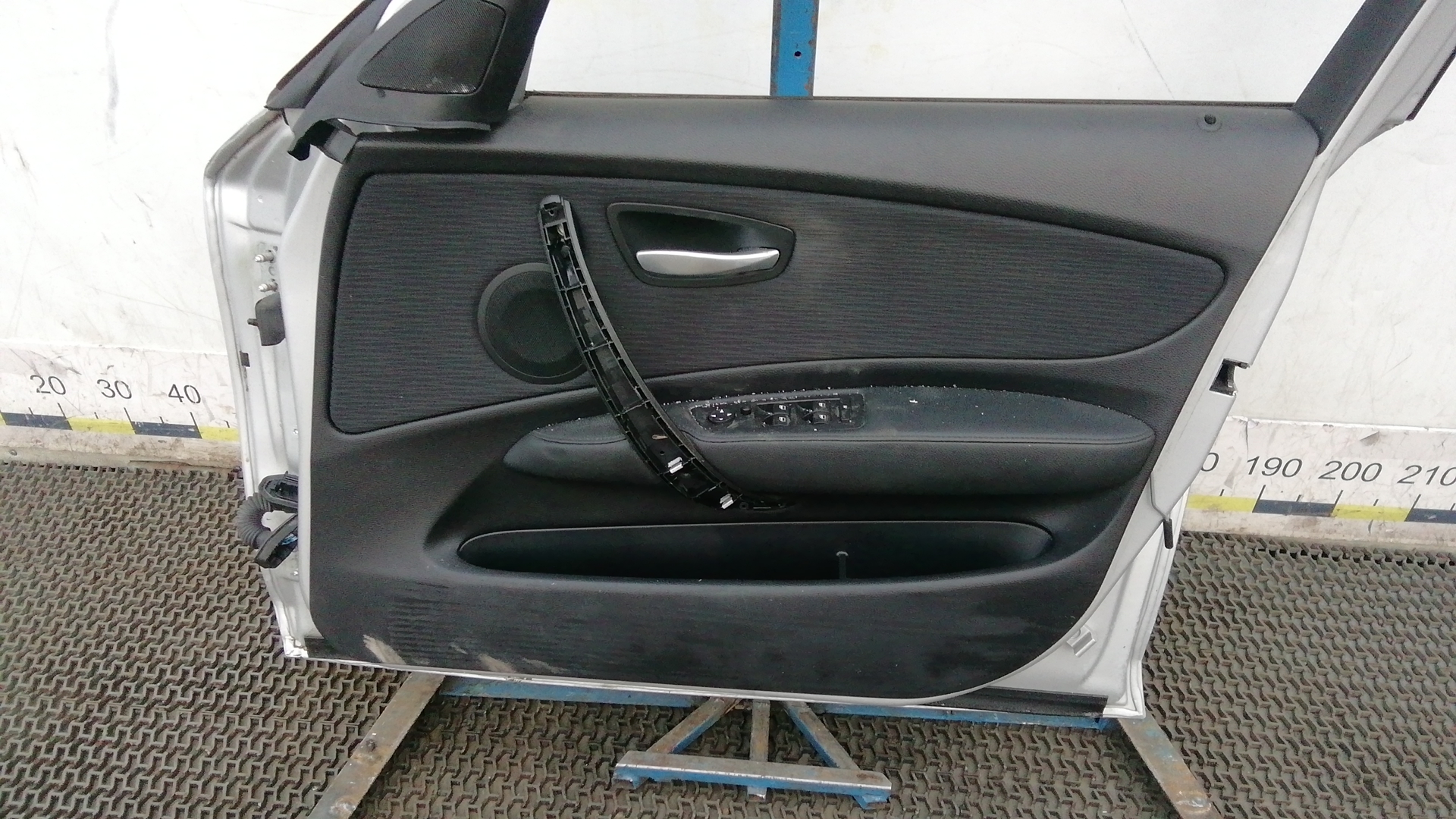 Дверь передняя правая BMW 1-Series (E81/E82/E87/E88) купить в России