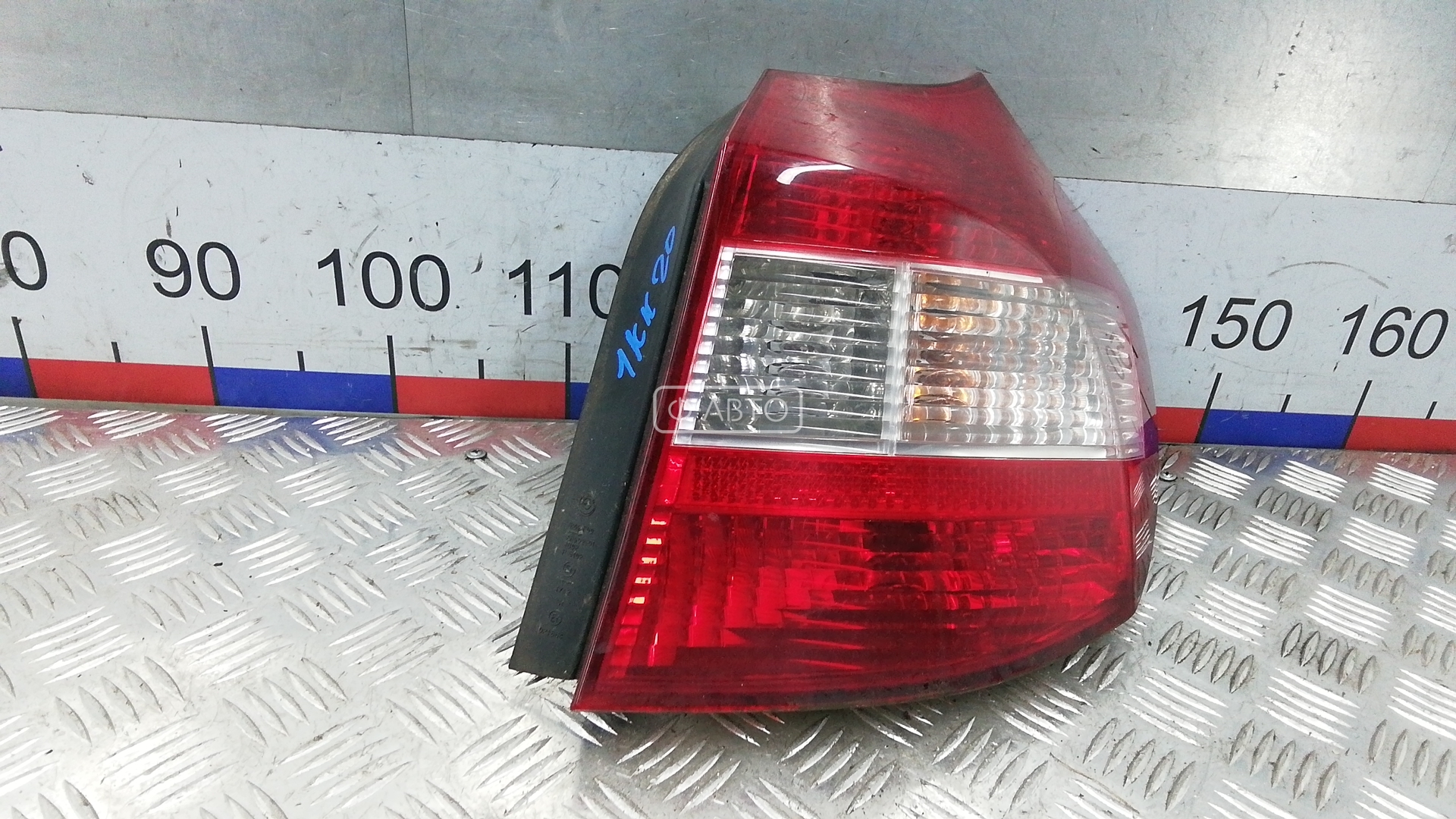 Фонарь задний правый BMW 1-Series (E81/E82/E87/E88) купить в России