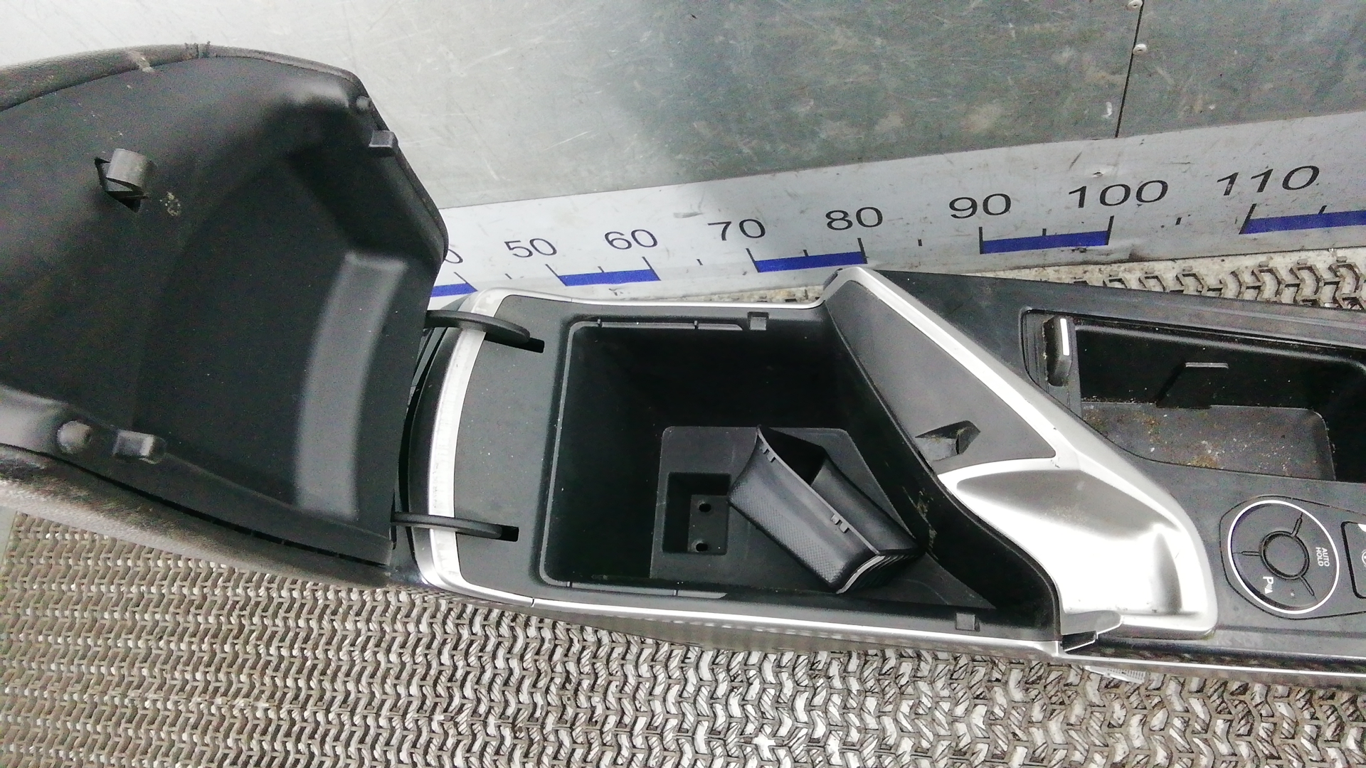 Подлокотник к Hyundai i40, 2013, купить | DT-TML01IX01. Фото #4