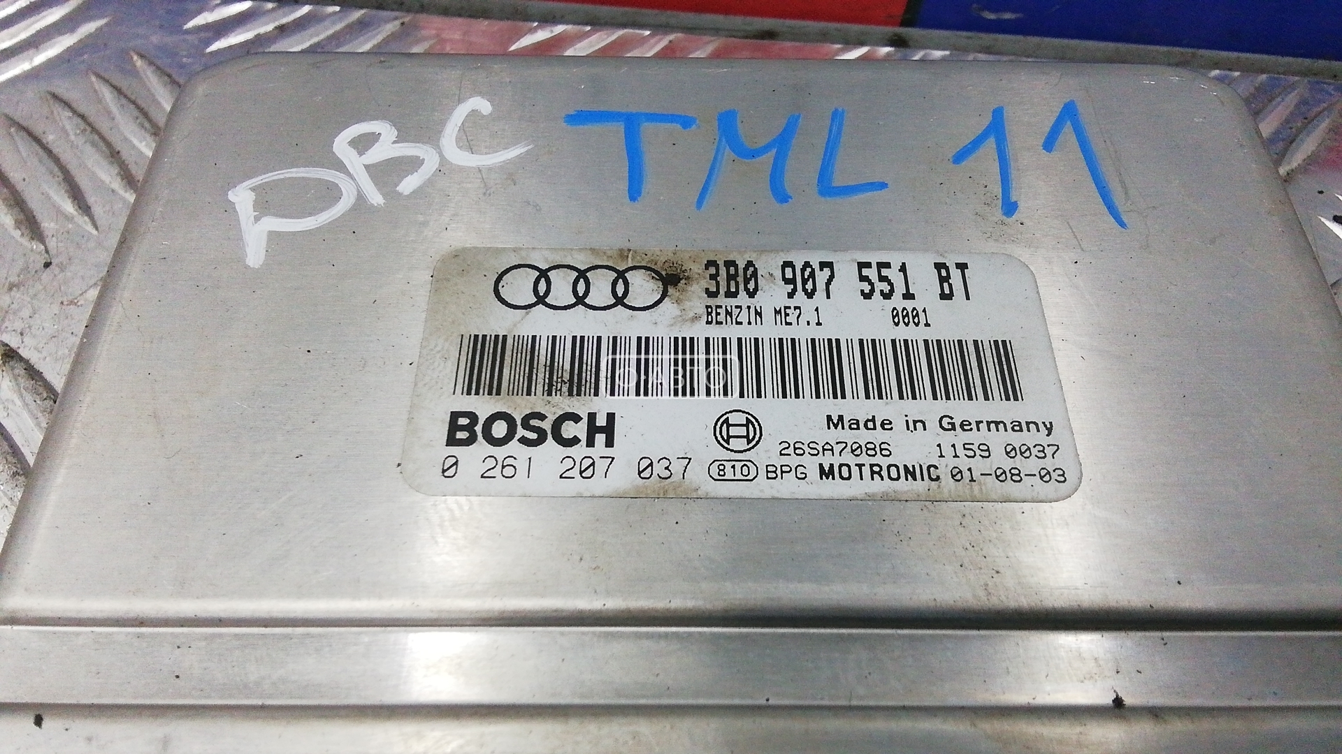 Блок управления двигателем Audi A8 D3 купить в России