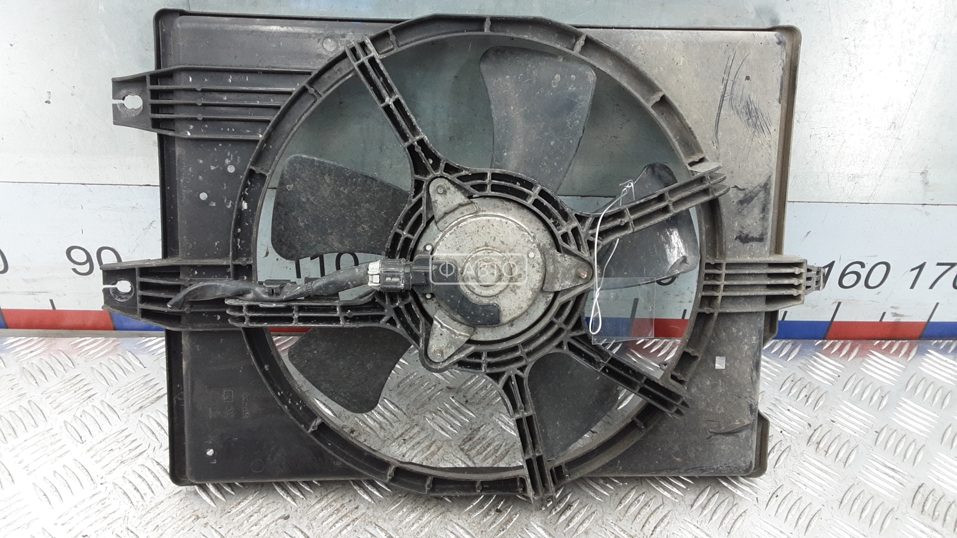 Вентилятор радиатора основного Nissan X-Trail T30 купить в Беларуси