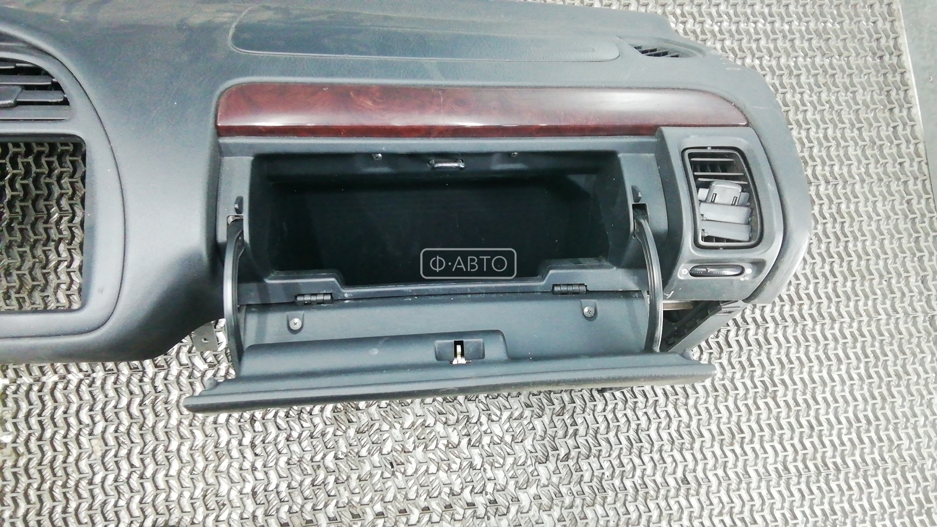Торпедо (панель передняя) Honda Accord 8 купить в Беларуси
