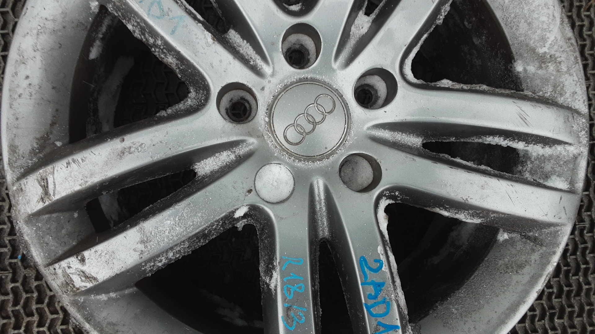 Диск колесный легкосплавный (литой) Audi Q7 4L купить в России