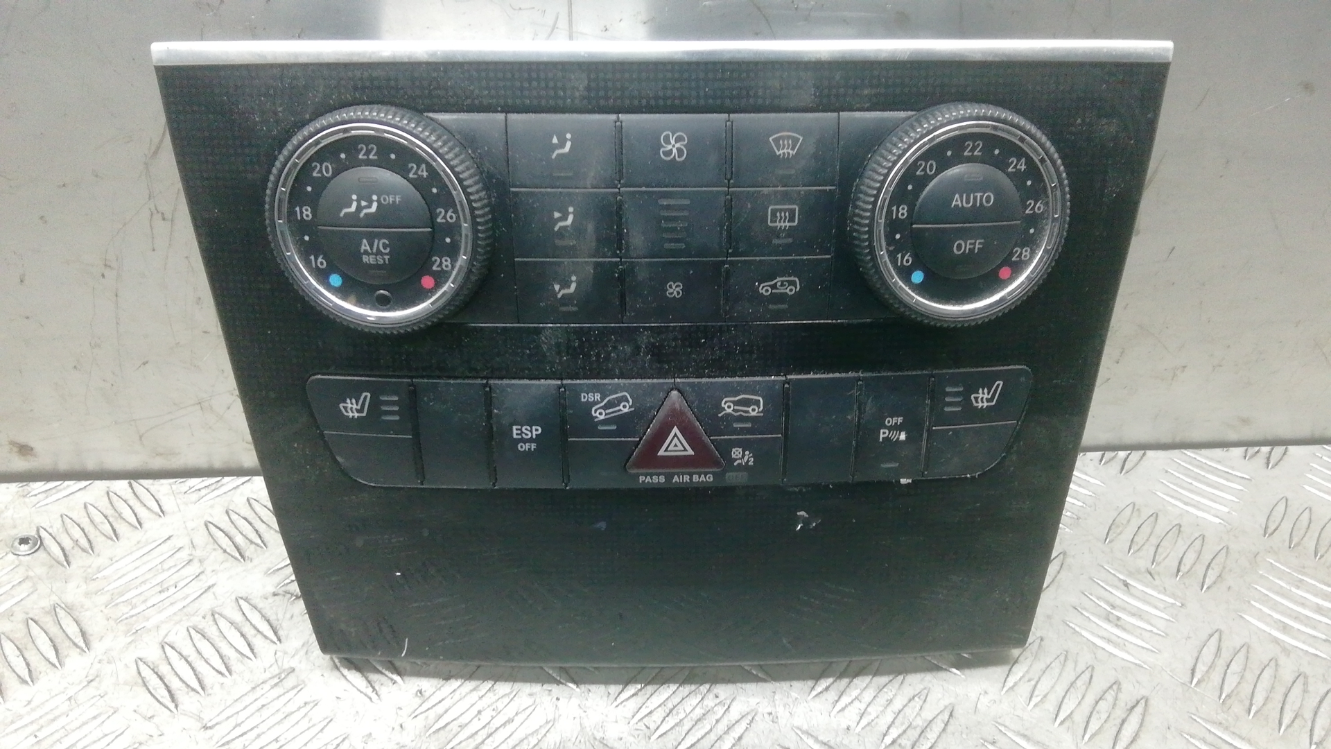 Блок управления климат-контроля - Mercedes ML W164 (2005-2011)