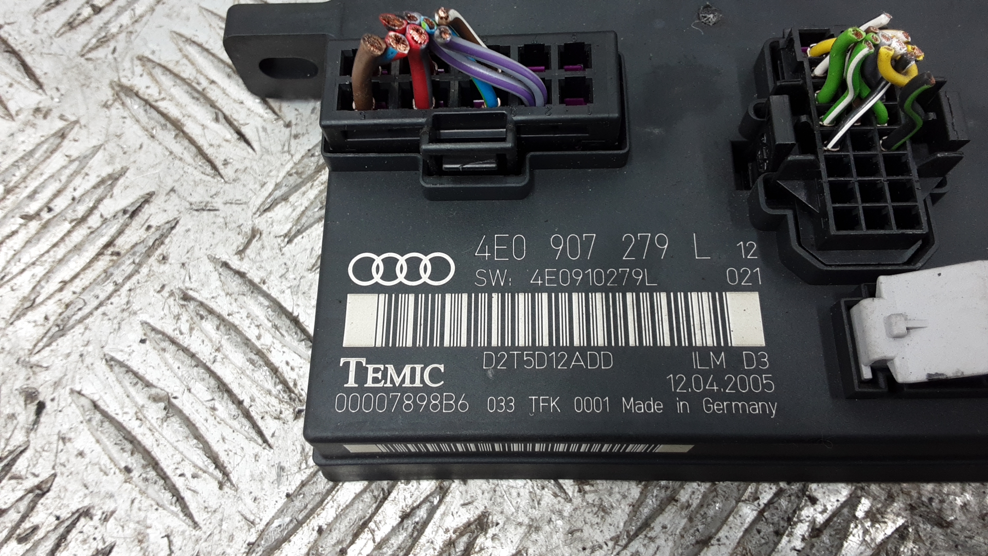 Блок управления светом Audi A8 D3 купить в России