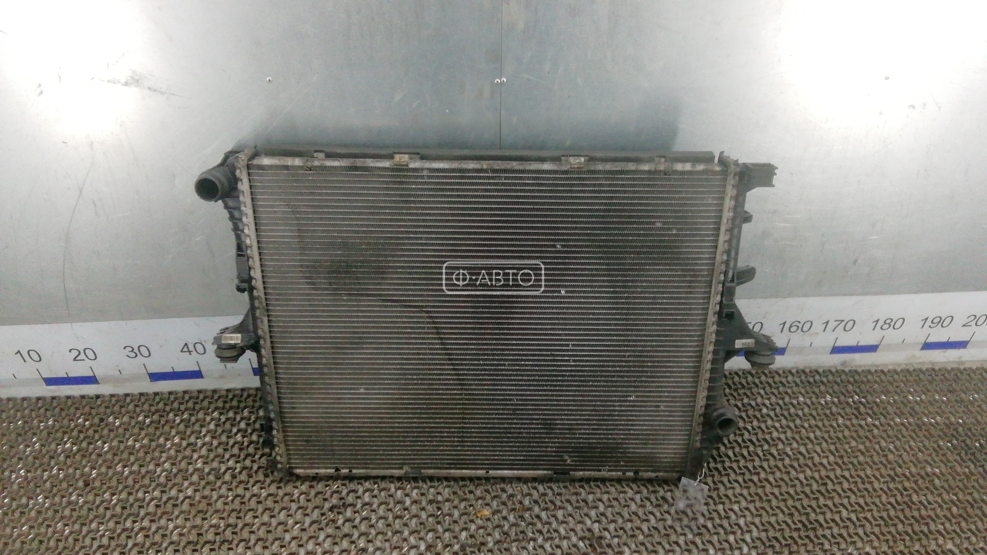 Радиатор системы охлаждения AUDI Q7