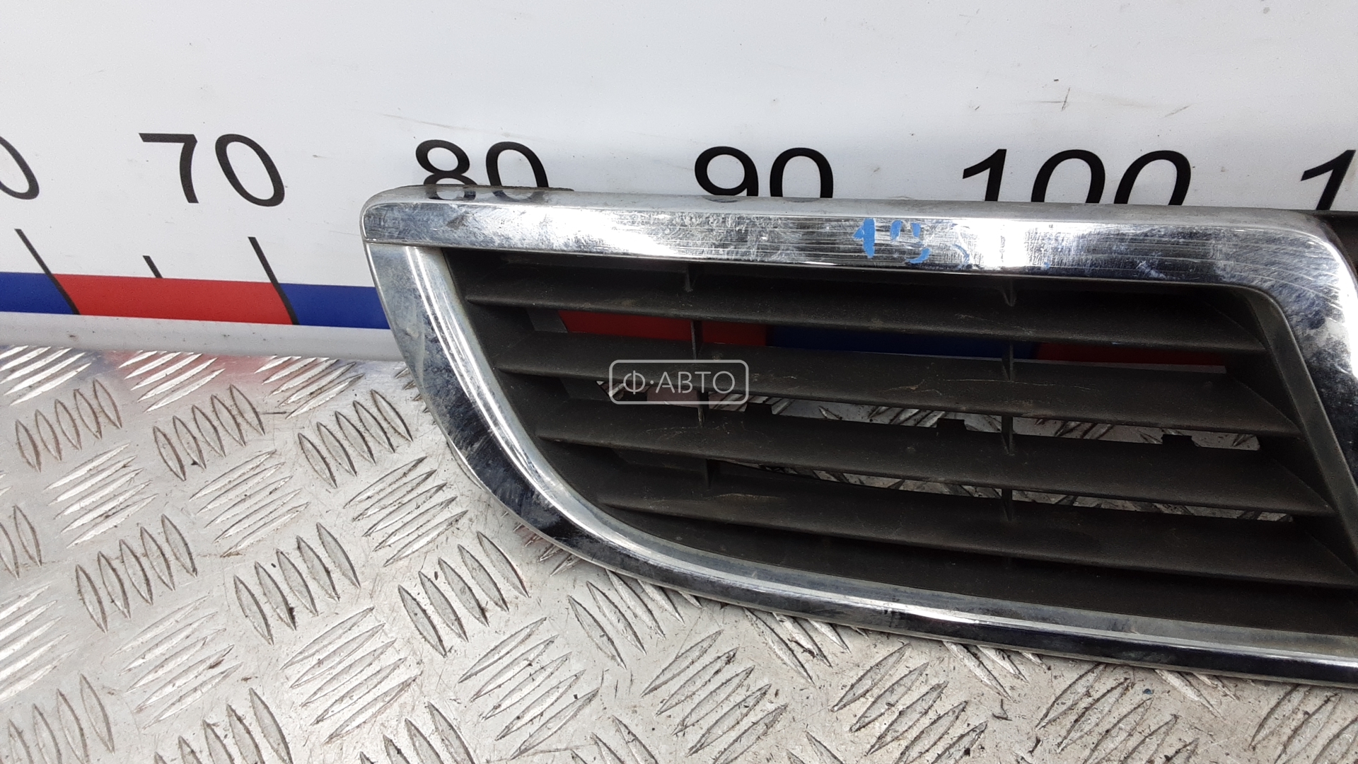 Решетка радиатора Opel Zafira A купить в Беларуси