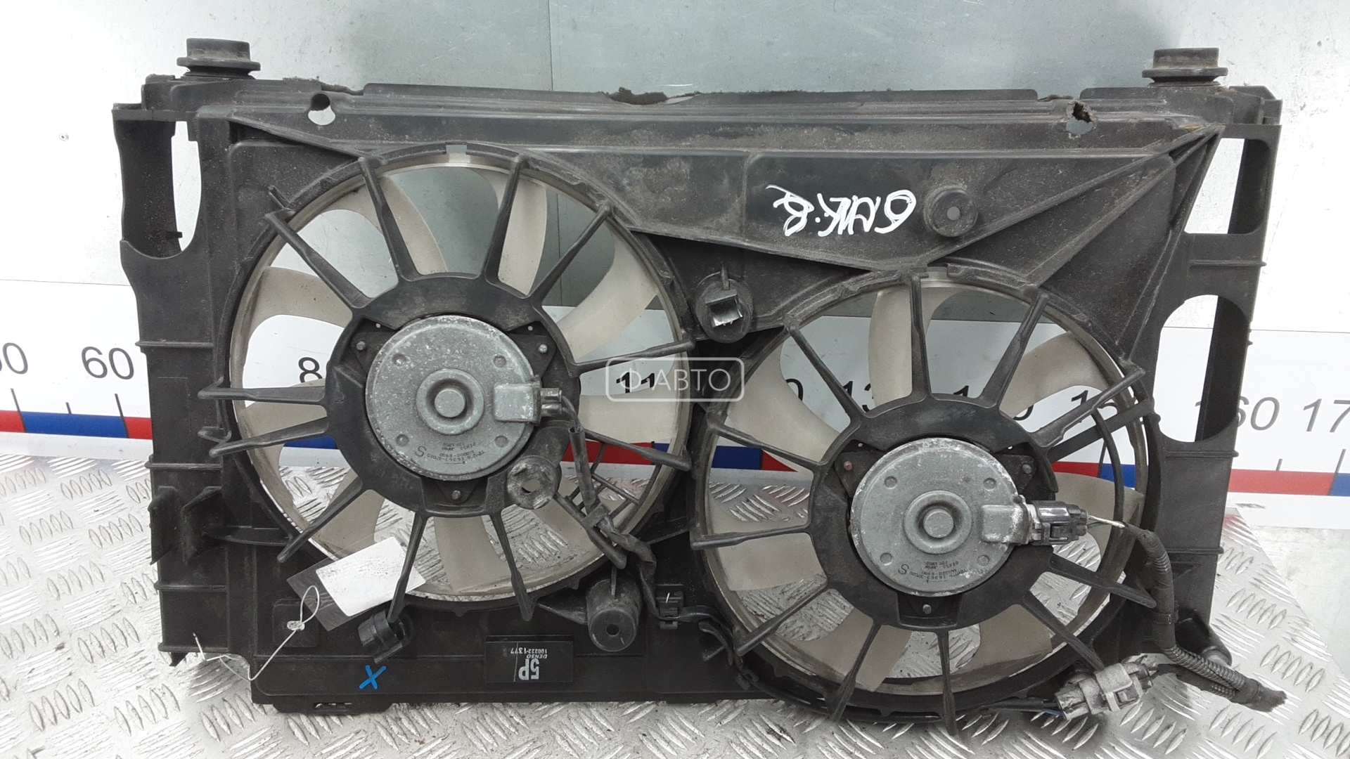 Вентилятор радиатора основного - Toyota Prius (2009-2015)