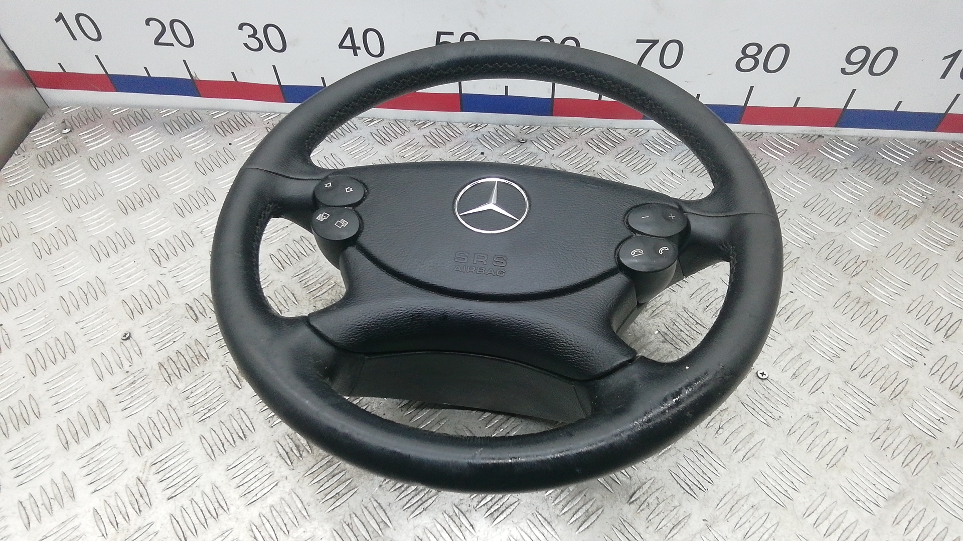 Руль - Mercedes CLS C219 (2004-2010)