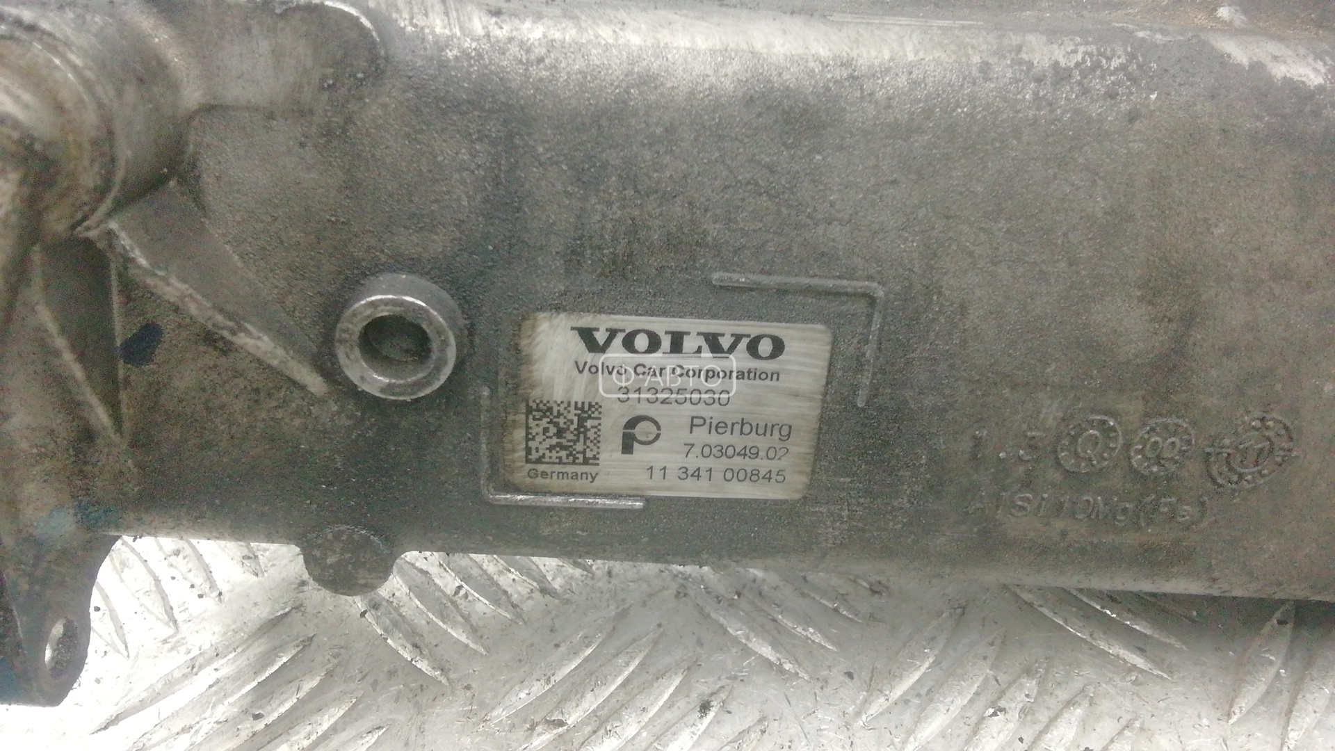 Радиатор системы ЕГР Volvo V60 1 купить в Беларуси