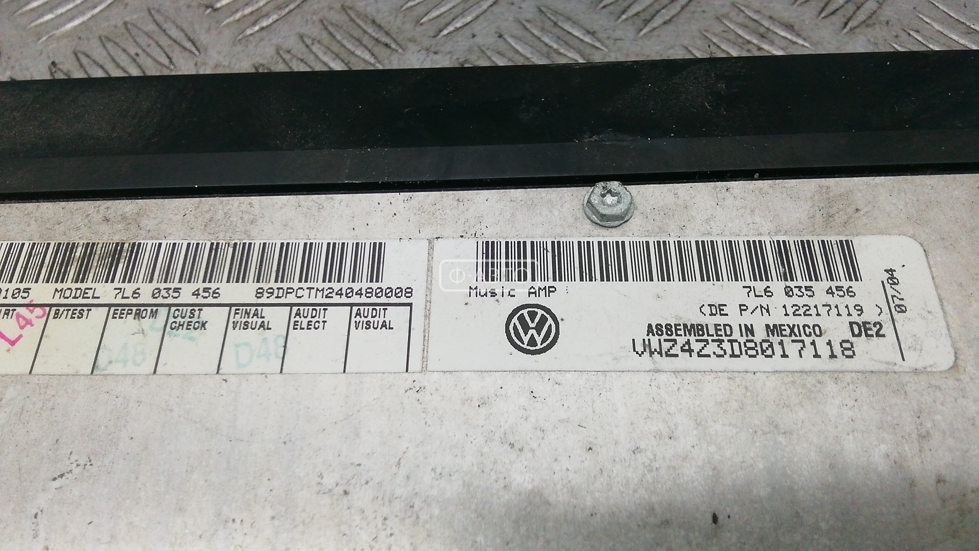 Усилитель акустической системы Volkswagen Touareg 1 купить в Беларуси