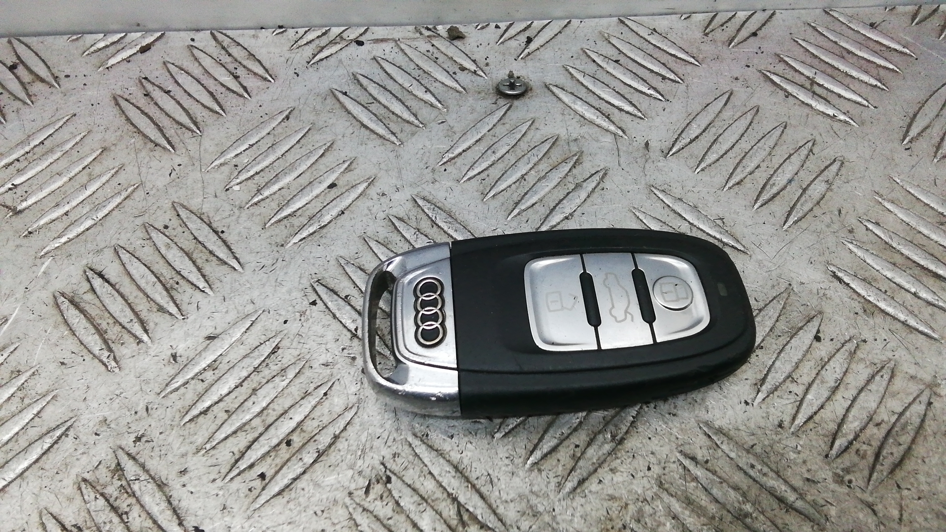 Ключ зажигания - Audi A6 (2010-2014)