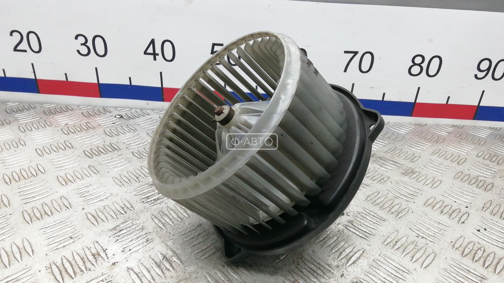 Моторчик печки (вентилятор отопителя) Toyota Avensis 1 (T220) купить в России