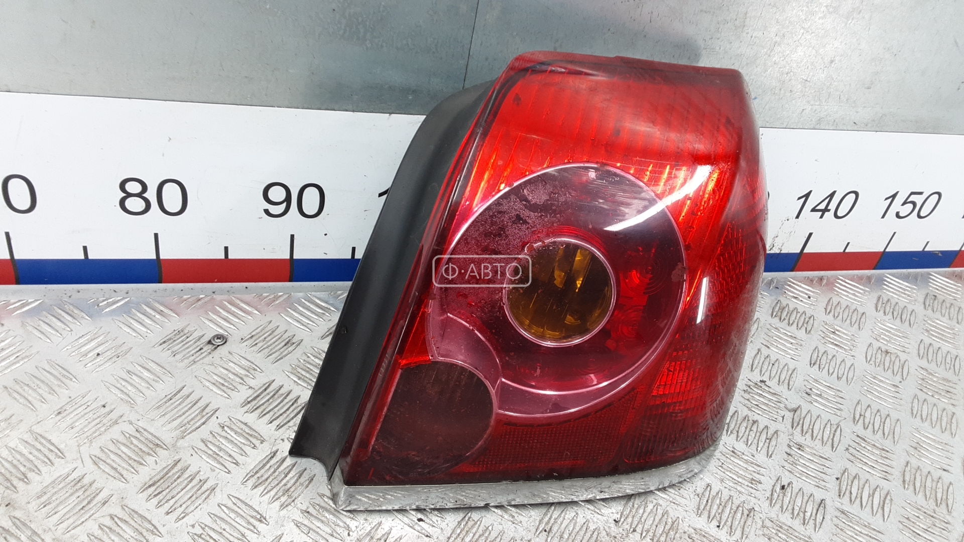 Фонарь задний правый Toyota Avensis 1 (T220) купить в Беларуси
