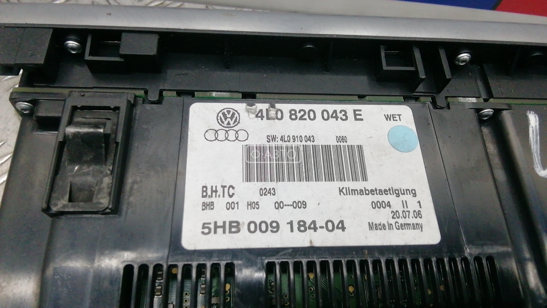 Переключатель отопителя (печки) Audi Q7 4L купить в Беларуси