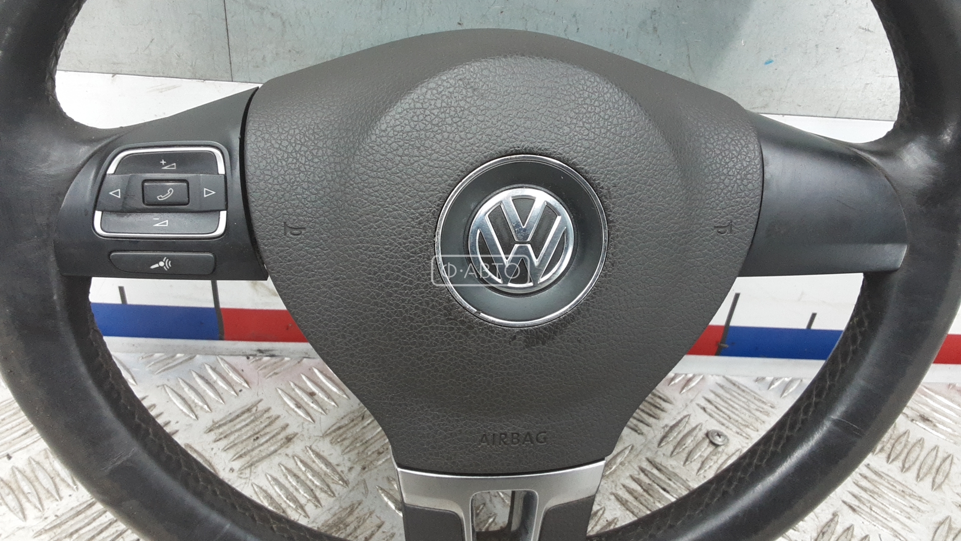 Руль Volkswagen Amarok 1 купить в России