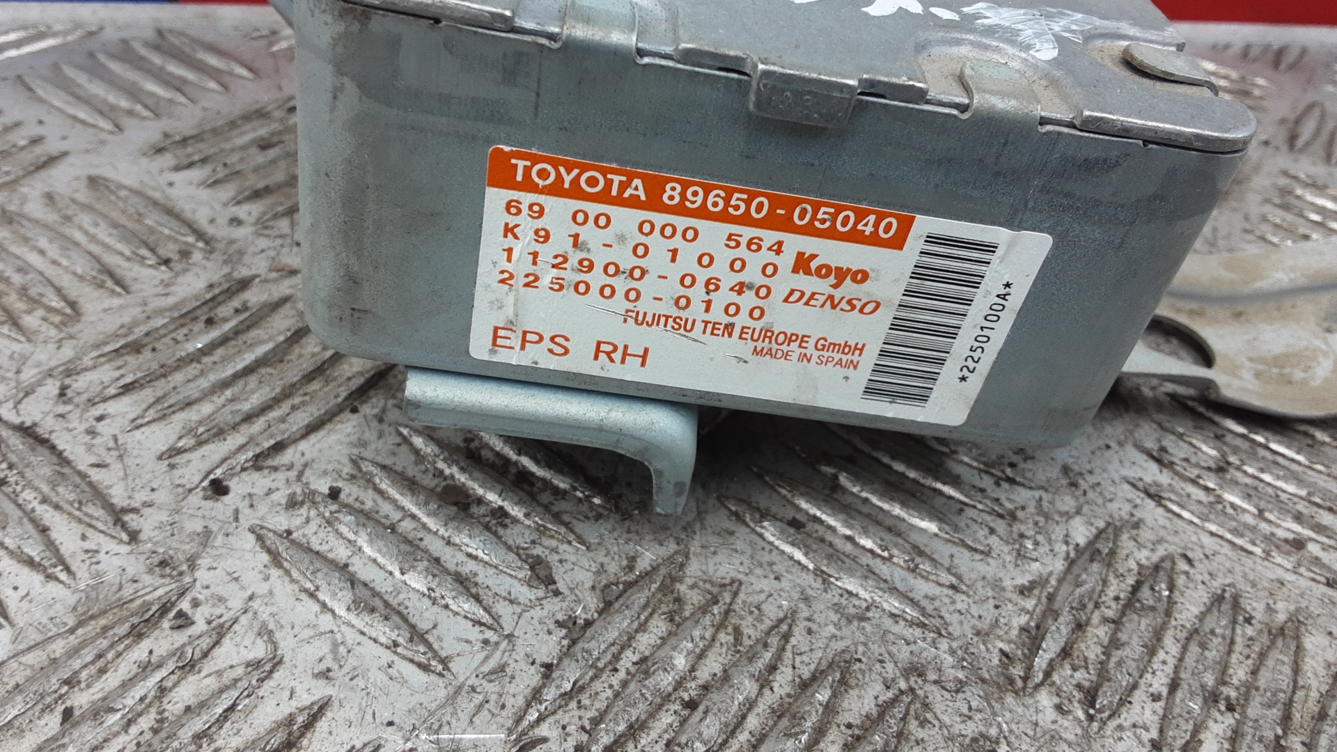 Блок управления электроусилителя руля Toyota Avensis 1 (T220) купить в России